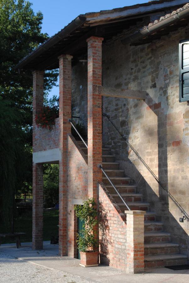 B&B Ponte La Pietra Gubbio Exterior photo